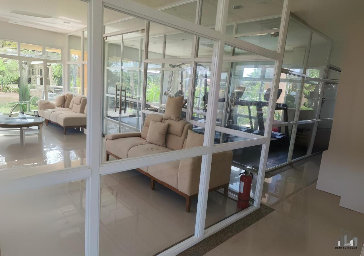 Palawan Modern Living In A Thoughtfully Designed Staycation Near Airport - B1 5Kunzite Puerto Princesa Екстер'єр фото